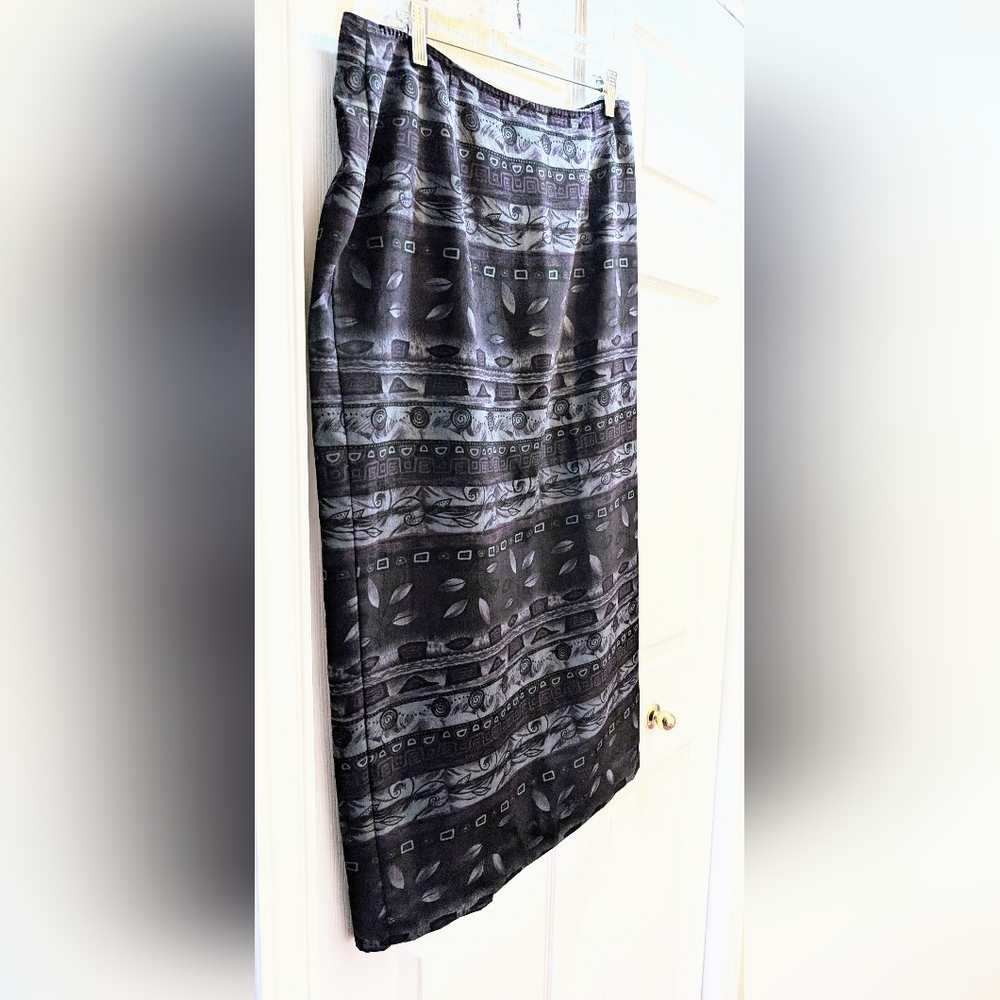 90s Dark Academia Printed Column Skirt. EUC. Size L.